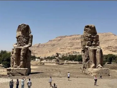 Colossi of Memnon statues, West Bank Luxor